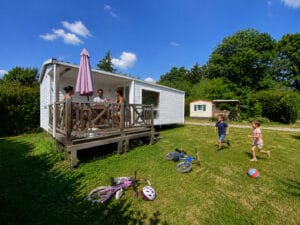 Mobil-home a proximité du palais du facteur cheval pour des vacances en famille