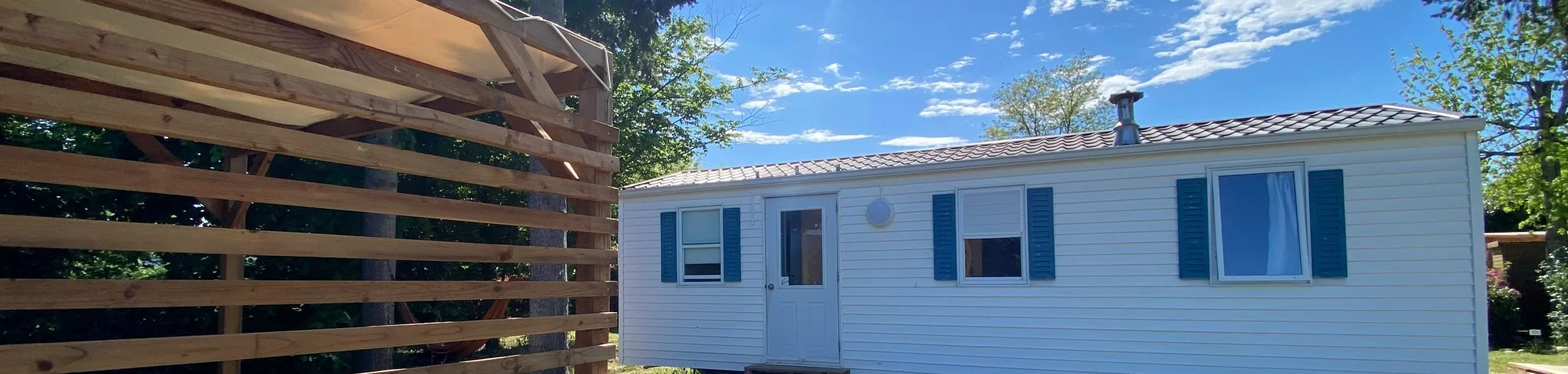 Mobil-home avec terrasse