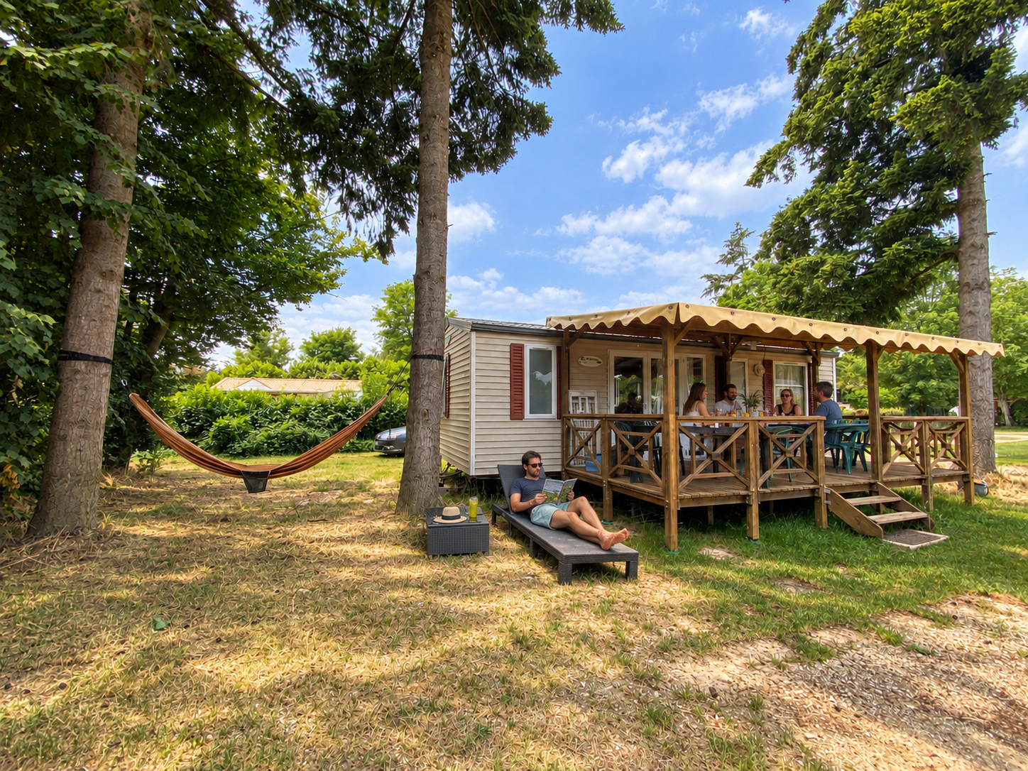 Après-midi d’été au camping en famille