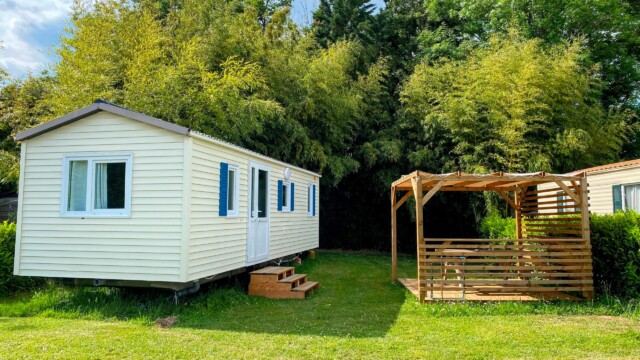 MH 4/6P (#38) Mobil-home 2 chambres en location dans la Drôme pamis les bambous